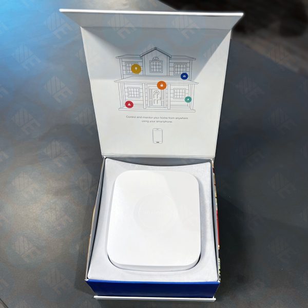 Samsung SmartThings Hub V2 Packaging