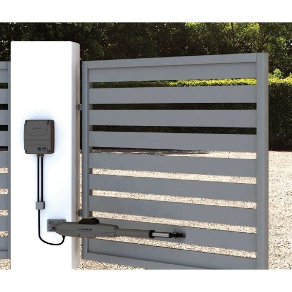 Chamberlain CHLA250EVC Double Swing Gate Opener Kit – myQ Compatible